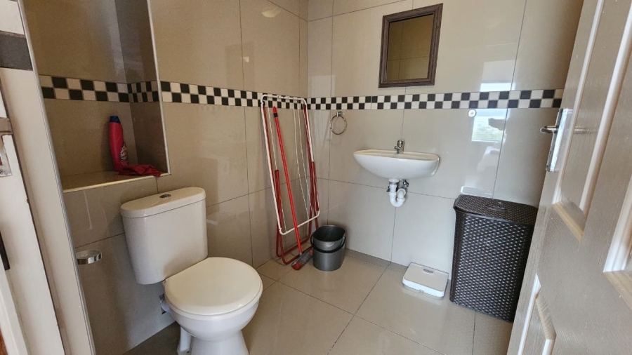 To Let 2 Bedroom Property for Rent in Strand North Western Cape